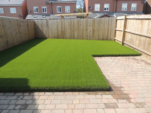 eec-home-improvements-permanent-grass-artificial-grass-10